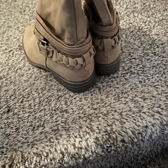 Women’s boots - Picture 3 of 4